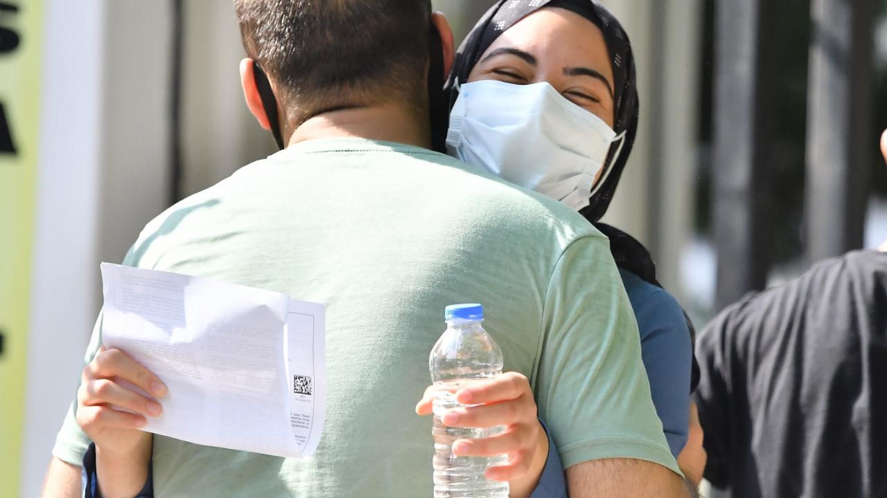 `Sınav öncesi telefonla çok görüşme yapmak heyecana neden olabilir`