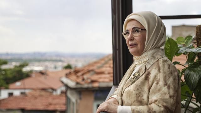 Emine Erdoğan, Ekolojik Sanat sergisini ziyaret etti