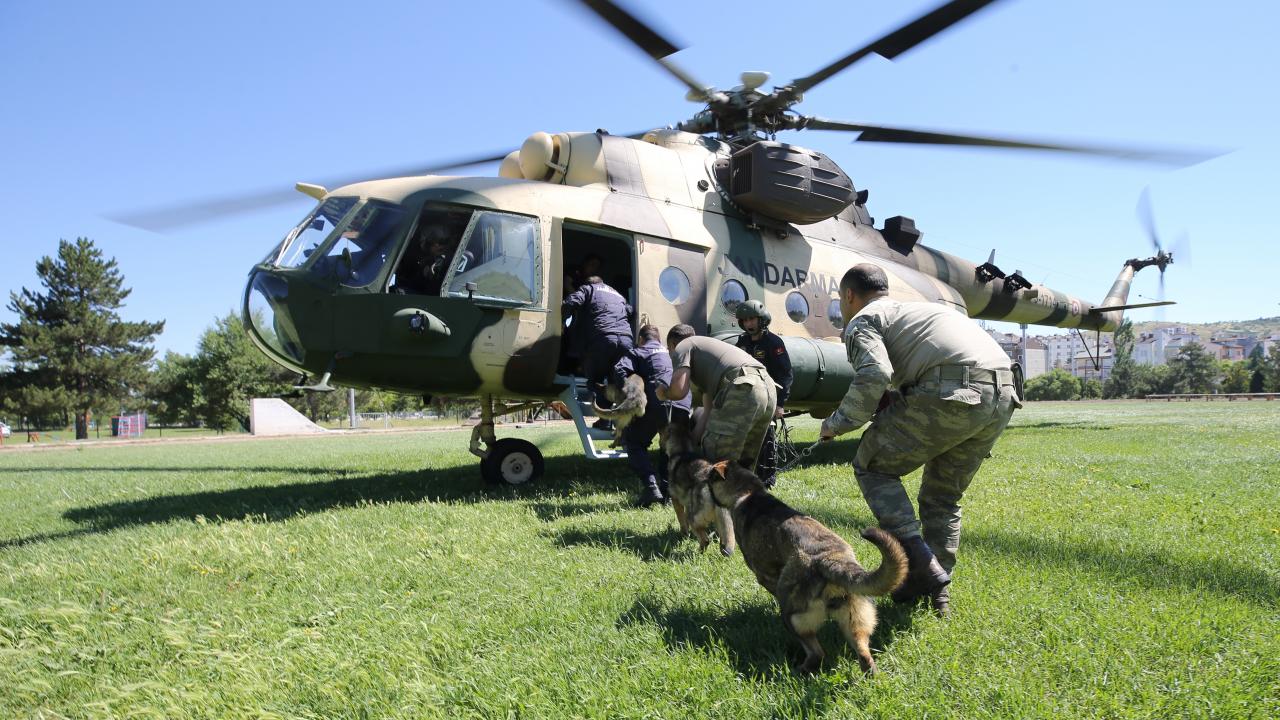 Çeşitli ülke personelleri de JAKEM`de eğitiliyor