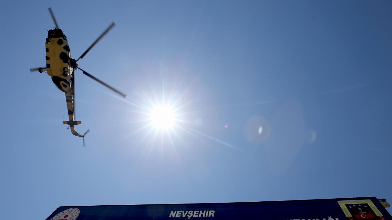  Köpekler, her türlü şart ve durumda görev yapabilecek şekilde eğitiliyor