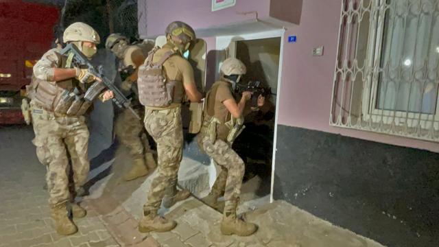 Adanada terör operasyonu: 35 gözaltı