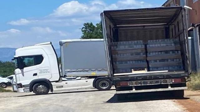 Antalyada 80 bin şişe kaçak içki ele geçirildi