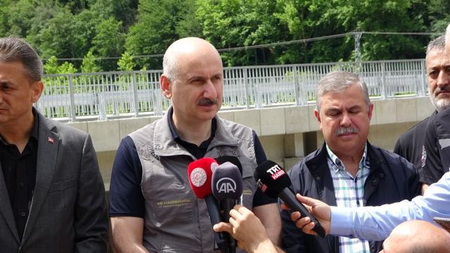 Bakan Karaismailoğlu: Bütün bakanlıklar teyakkuz halinde, vatandaşlarımızın yanındayız