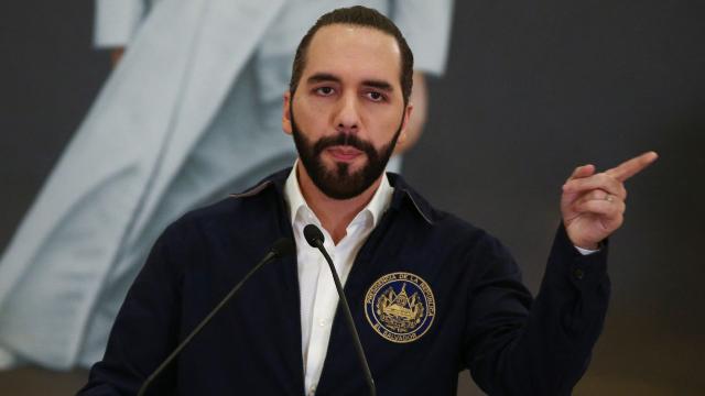 El Salvador Cumhurbaşkanı Bukeleden "çetelerle savaş artacak" mesajı