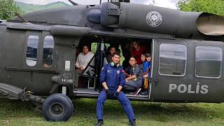 Bakan Soylu, helikoptere binmek isteyen çocukları kırmadı