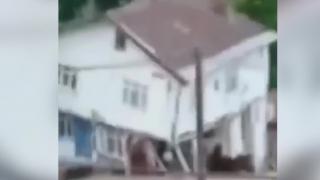 Kastamonu'da sel ev ve cami yıktı: O anlar kamerada