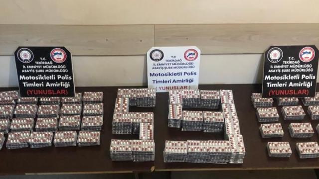 Tekirdağda bir araçta 5 bin 544 sentetik ecza ele geçirildi