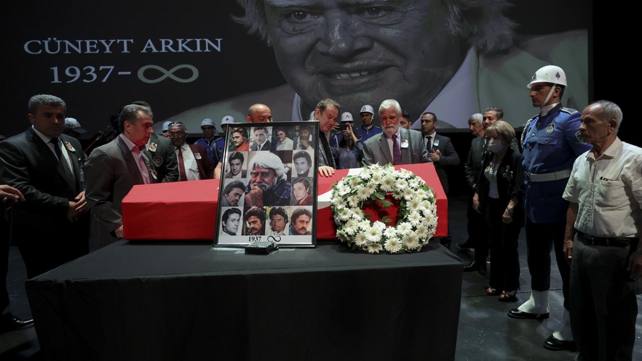 "Türkiye`de en büyük çocuk hastanelerinden birini yapmak gibi bir ideali vardı"