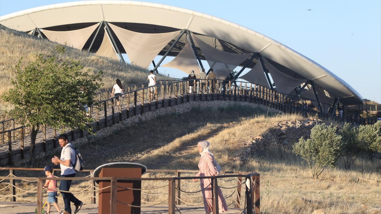 1 milyon ziyaretçi hedefi