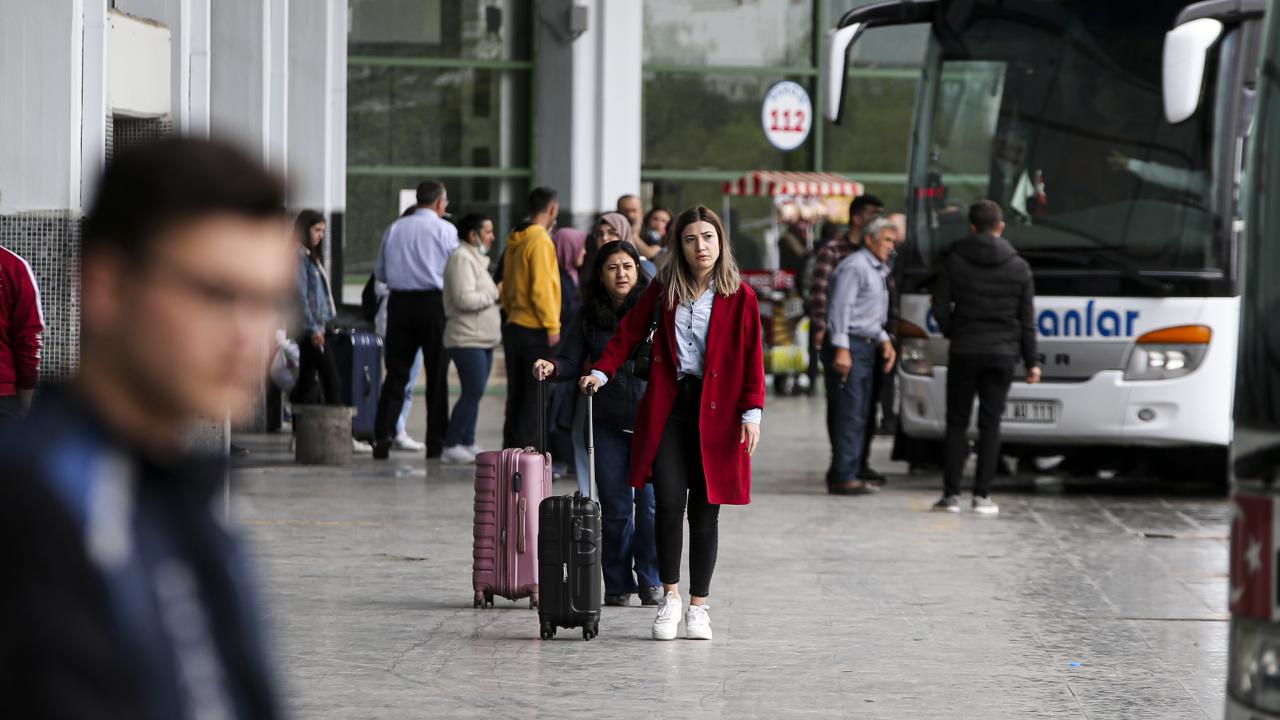 "Hiçbir yolcumuzu İstanbul`da bırakmayacağız"