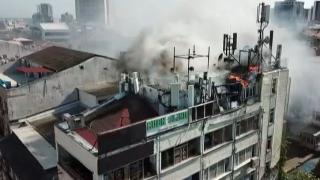 Bakırköy'de çatı yangını