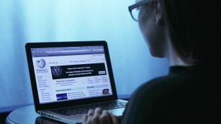 Çinli kadın Wikipedia'ya Çin ve Rusya tarihini yeniden yazdı