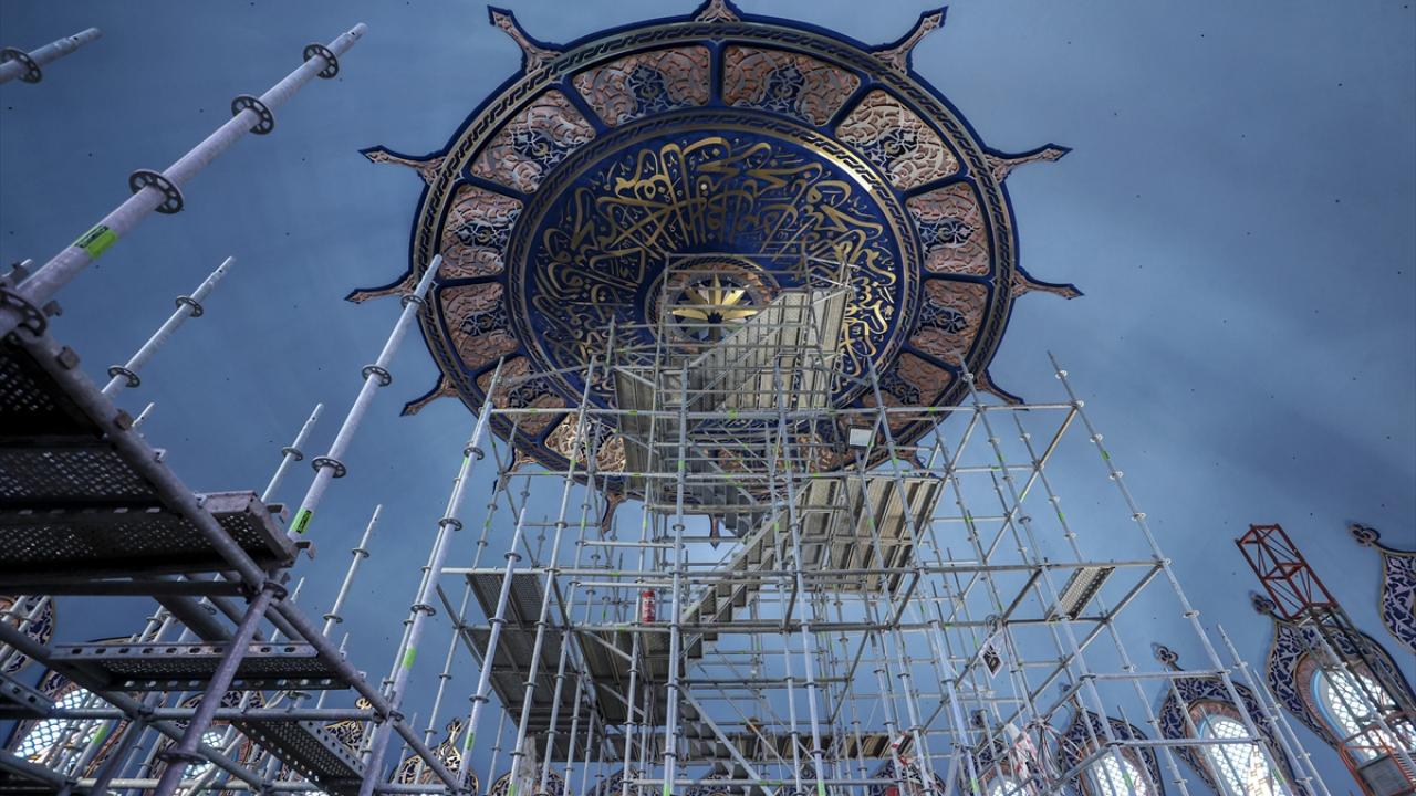 "Minarelerimizde martı detayları yer alıyor"