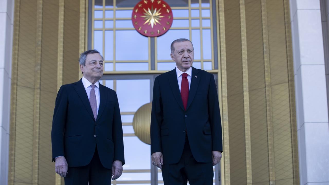 Baş başa görüşmeye geçildi