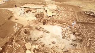 Karahantepe'de yaşamın 1500 yıl boyunca sürdüğü düşünülüyor