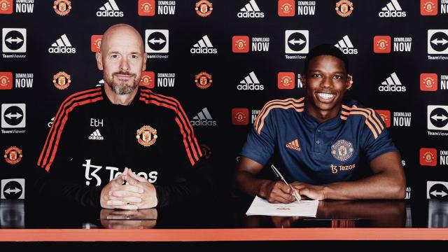 Manchester United Malaciayı transfer etti