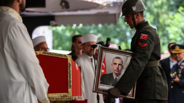 Şehit Enes Özgül son yolculuğuna uğurlandı
