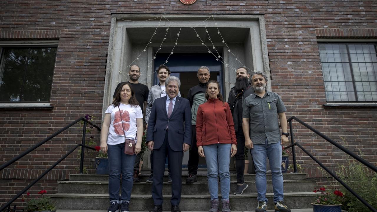 Visite de l'équipe scientifique turque à l'ambassade d'Oslo