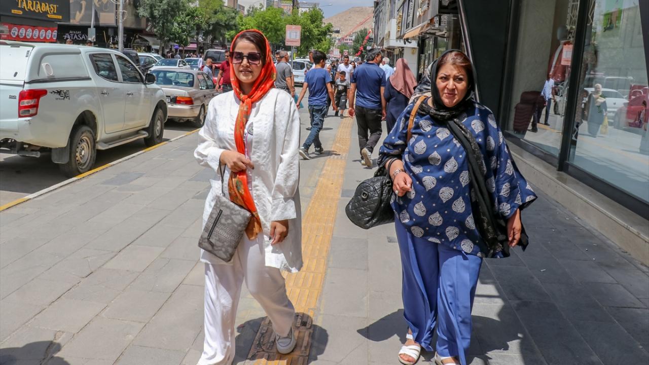 "İranlılar ülke ekonomisine ve turizmine önemli katkı sağıyor"