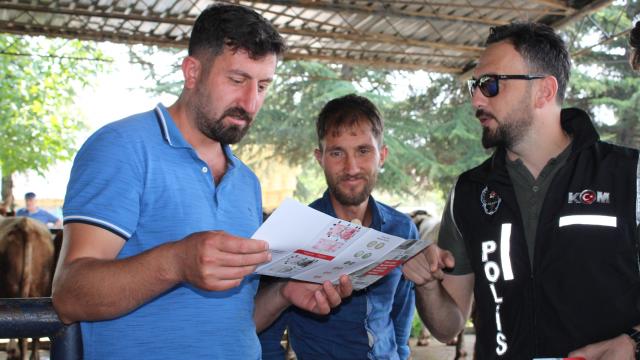 Polisten hayvan satıcılarına sahte para uyarısı