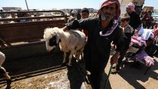 İdlibli siviller bir bayramı daha evlerinden uzakta karşılamaya hazırlanıyor