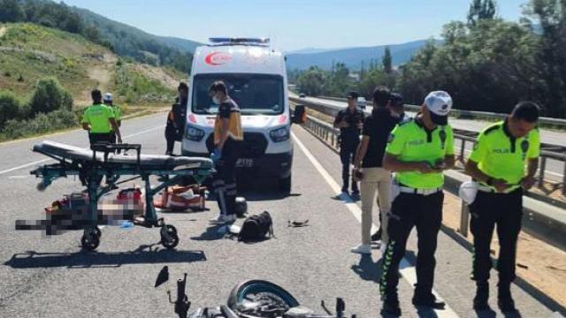 Bilecikte tıra çarpan motosikletin sürücüsü öldü