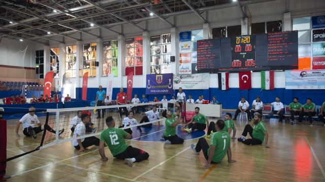 Tuncelide "Oturarak Voleybol Uluslararası 1. Munzur Turnuvası" başladı