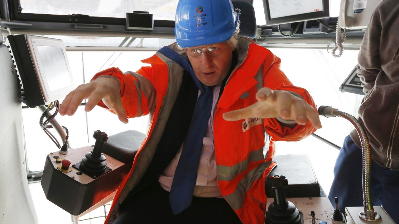 Elinden her iş geliyor