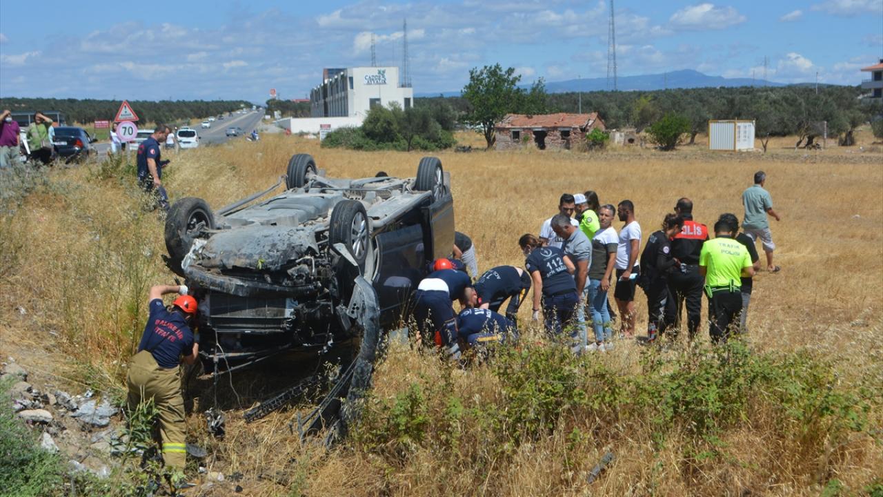 Balıkesir`deki trafik kazasında 5 kişi yaralandı
