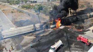 Meksika’da trenin çarptığı tanker patladı