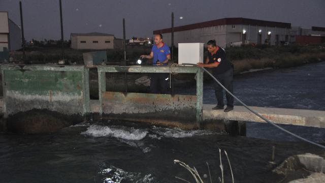 Adana'da sulama kanalına giren kişi kayboldu - Son Dakika Haberleri
