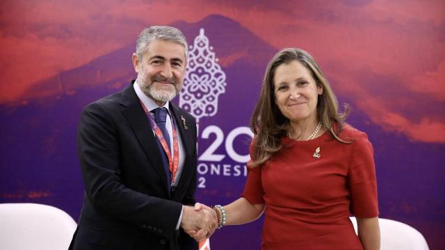 Bakan Nebati, Kanada Maliye Bakanı Freeland ile görüştü
