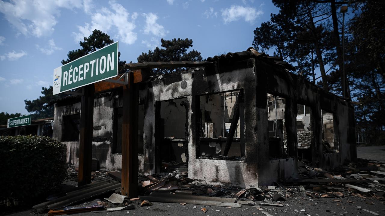 Kamp alanları yandı