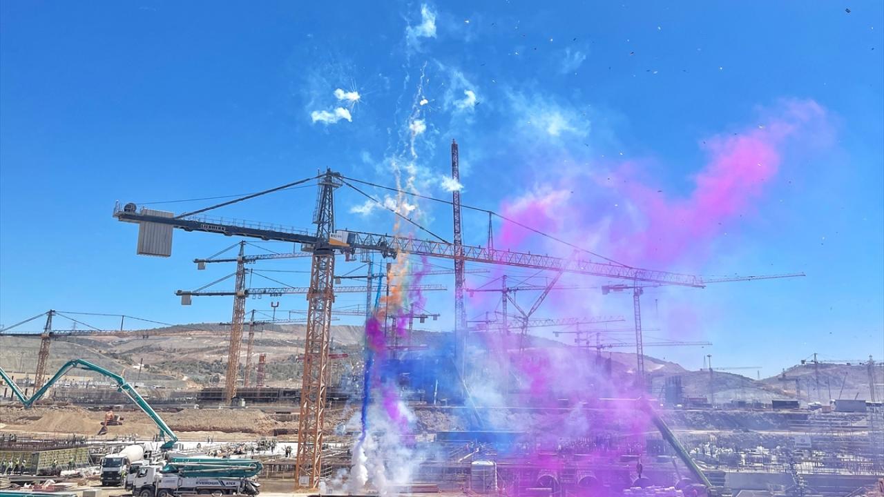 "Nükleer güç santralleri en yüksek güvenlik standartlarıyla inşa ediliyor"