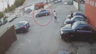 ABD'de polis silahla kaçtığını iddia ettiği siyahi kişiyi öldürdü