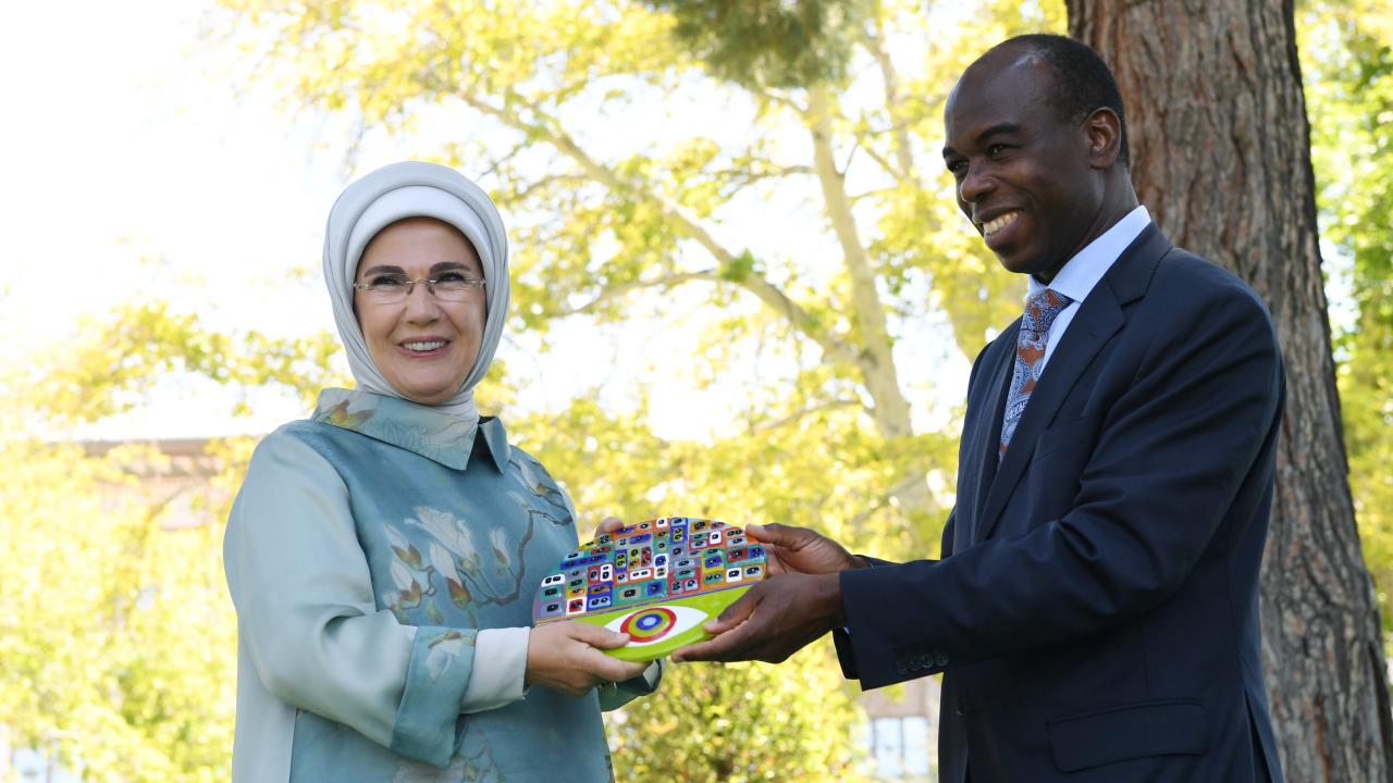 Gençlik kampları ve çalıştaylar düzenlenmesi önerisi