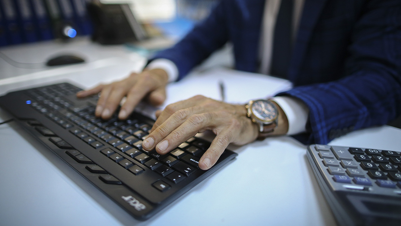 1- EYT sorunu nasıl ortaya çıktı ve daha önce emeklilik şartları nasıldı?