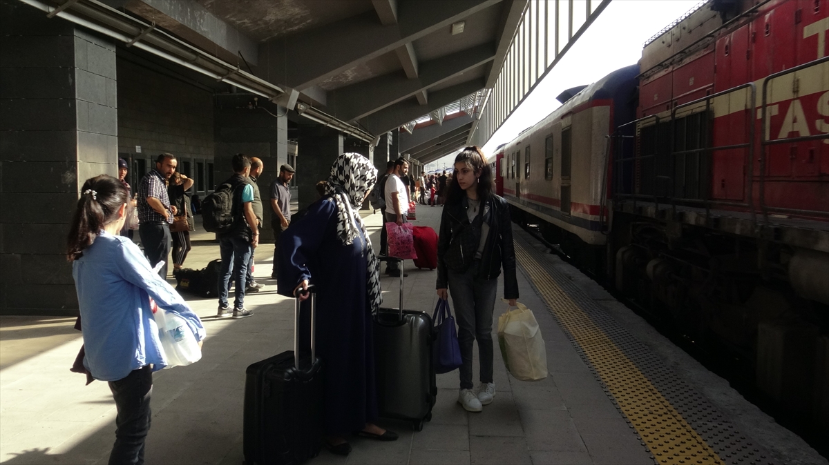 "Doğu Ekspresi`ni sosyal medyada çok gördüm, merak ettim"