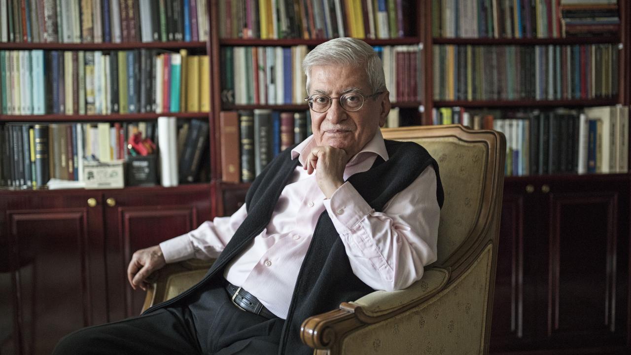 1969`da Edebiyat dergisinde yazıları yayınlandı