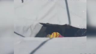 Havuzda obruk oluştu: Ölü ve yaralı var