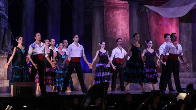 Dünyaca ünlü Carmen operası sanatseverlerle buluştu