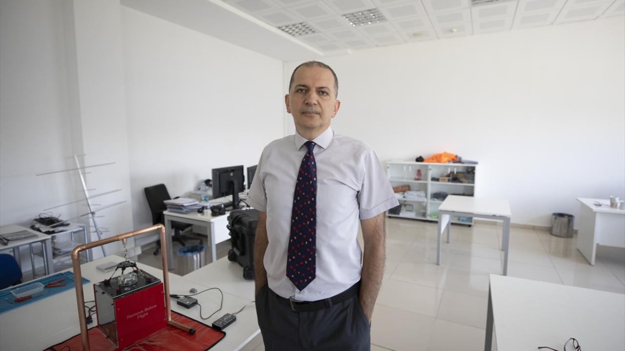 Uydulardan ilk sinyali almak için çalışıyorlar