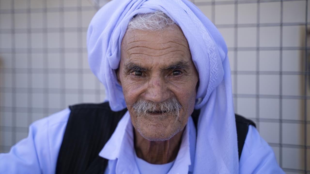 "8 yıldır çadır kamplarda yaşamak zorunda kalıyoruz"