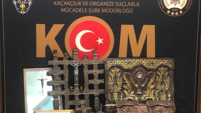 Çanakkalede bir ikamette çok sayıda tarihi eser ele geçirildi