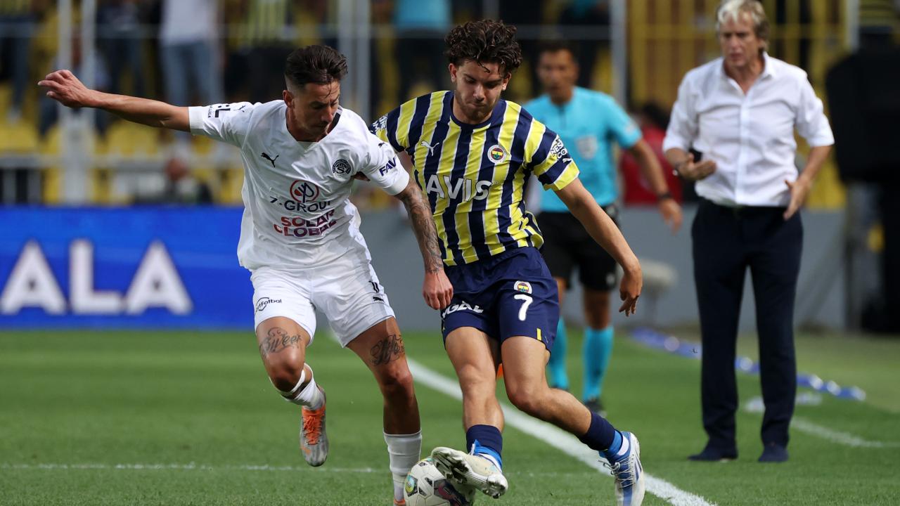 Fenerbahçe, UEFA Avrupa Ligi'ne galibiyetle başladı