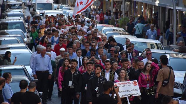 Gümüşhanede Uluslararası Kuşburnu-Pestil Kültür ve Turizm Festivali başladı