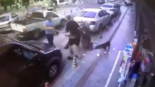 Köpeğine toz geldiği gerekçesiyle temizlik görevlisini dövdü