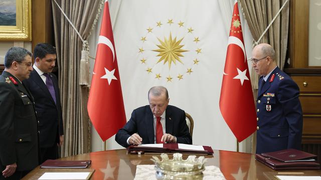 YAŞ kararları Resmi Gazetede yayımlandı