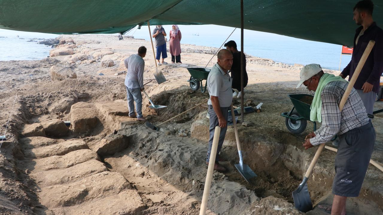 "Günümüzden bin 800 yıl önce bu liman aktif hale getirilmiştir"