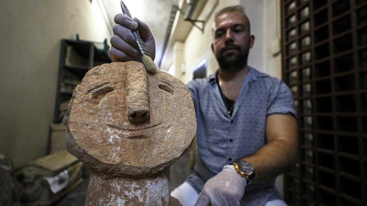 Heykel operasyonla ele geçirilmişti